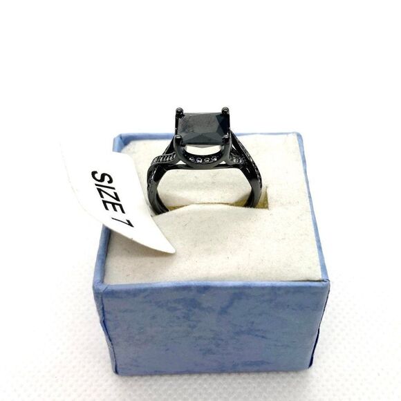 Size 7 925 Black Plated Square Cut Black Stone Ring - Picture 2 of 11